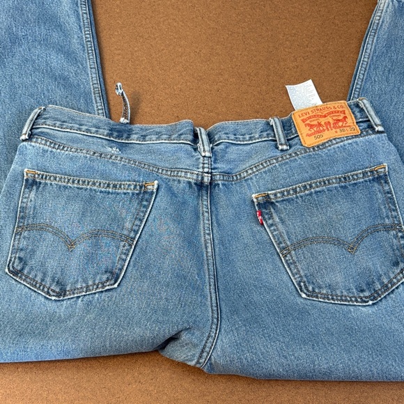 Levi's 505 Men's Light Blue Straight Jeans 38x29 - Picture 4 of 12